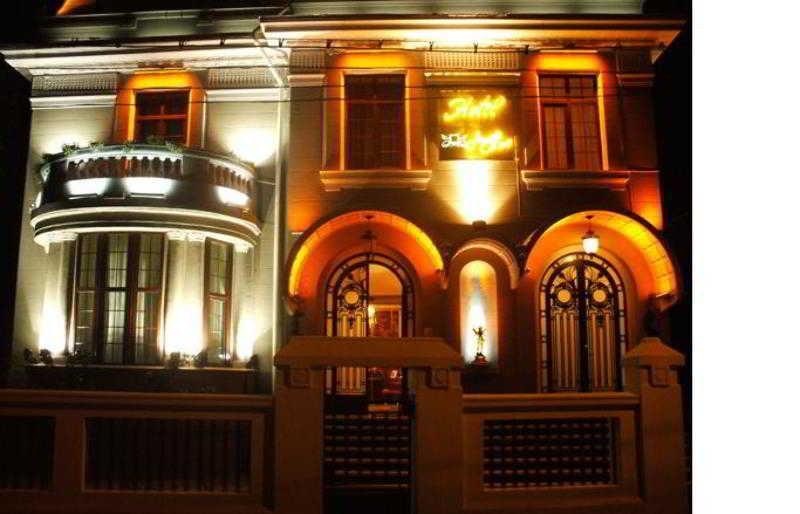 Hotel Angelo D'Oro Ploieşti Exterior foto
