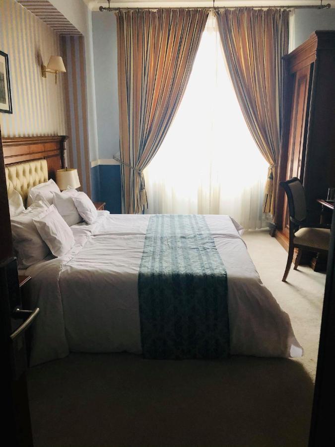 Hotel Angelo D'Oro Ploieşti Exterior foto