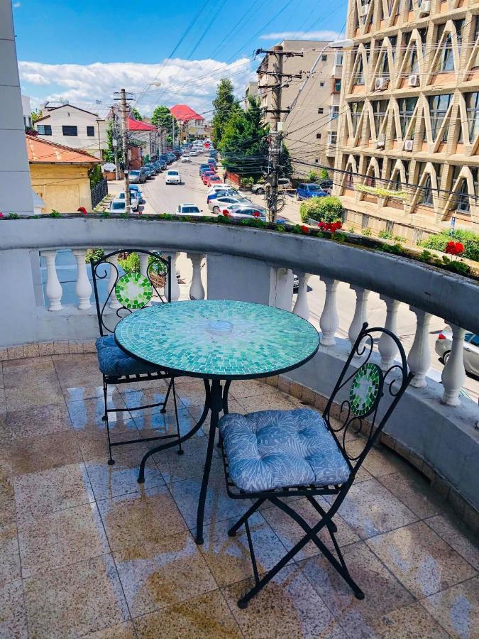 Hotel Angelo D'Oro Ploieşti Exterior foto