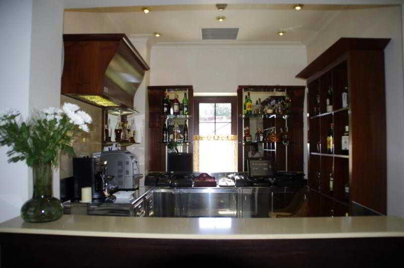 Hotel Angelo D'Oro Ploieşti Exterior foto