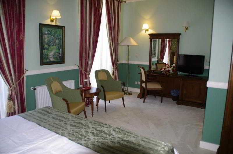 Hotel Angelo D'Oro Ploieşti Exterior foto